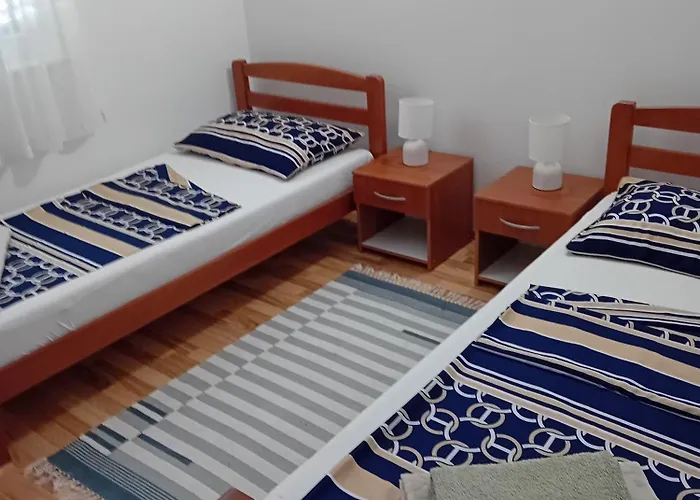 Duplic Apartment *